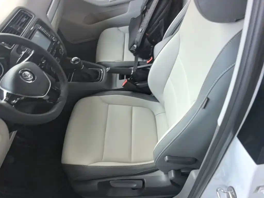 Volkswagen Sagitar — миниатюра 15