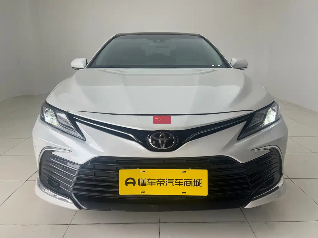 Toyota Camry — миниатюра 2