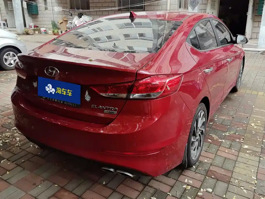 Hyundai Elantra — миниатюра 3