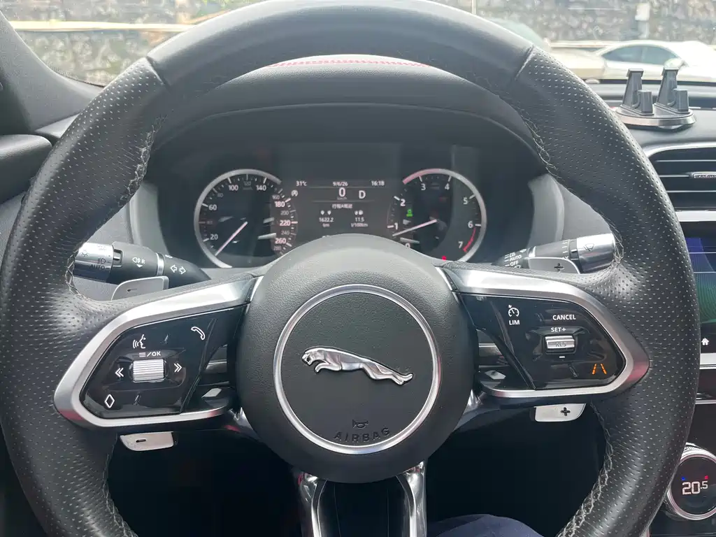 Jaguar XEL 2020 2.0T 200PS R-DYNAMIC Sport