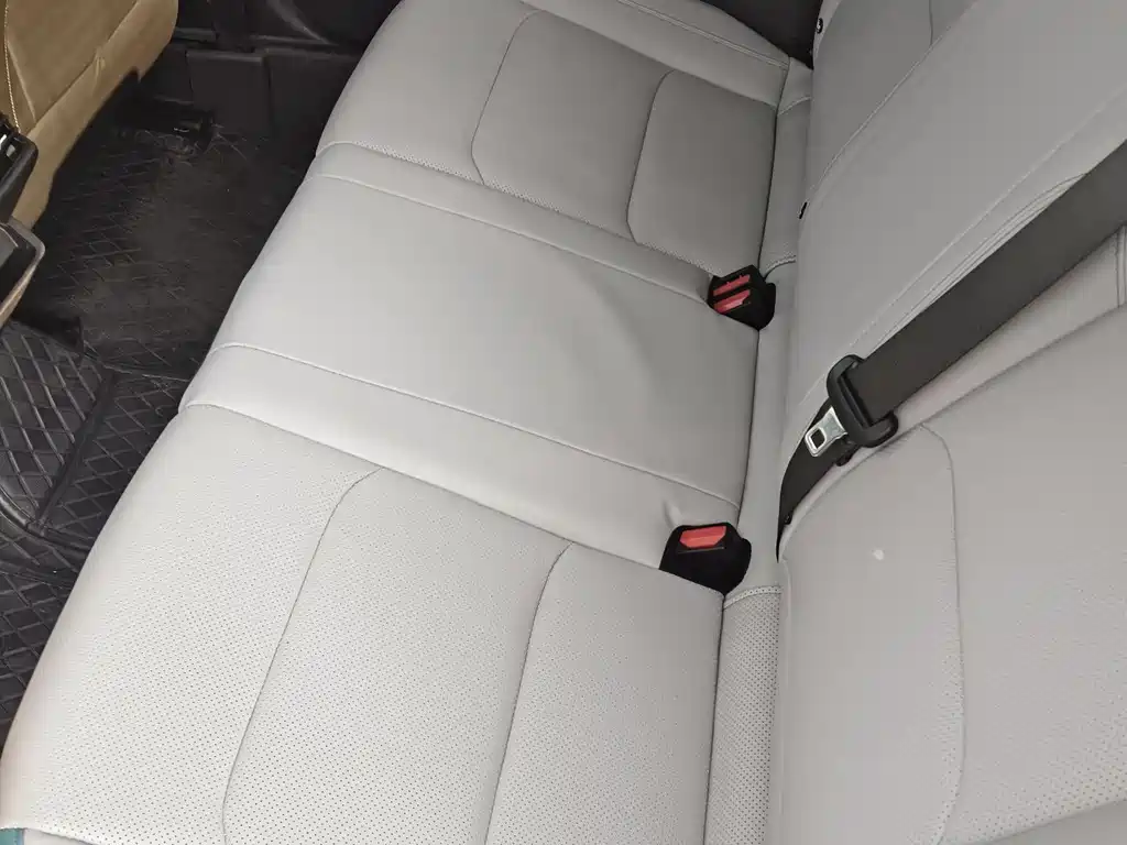 GEELY AUTOMOBILE EMGRAND