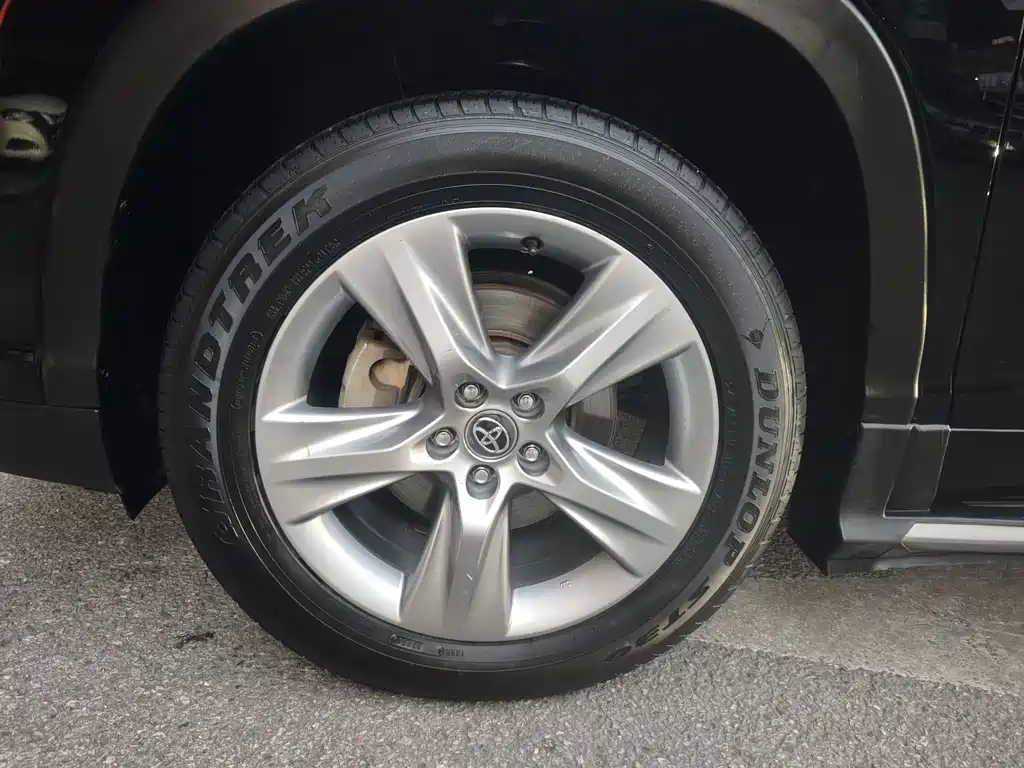 Toyota Highlander — миниатюра 24