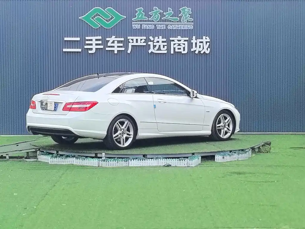 Mercedes-Benz E-Class (Import) — миниатюра 8