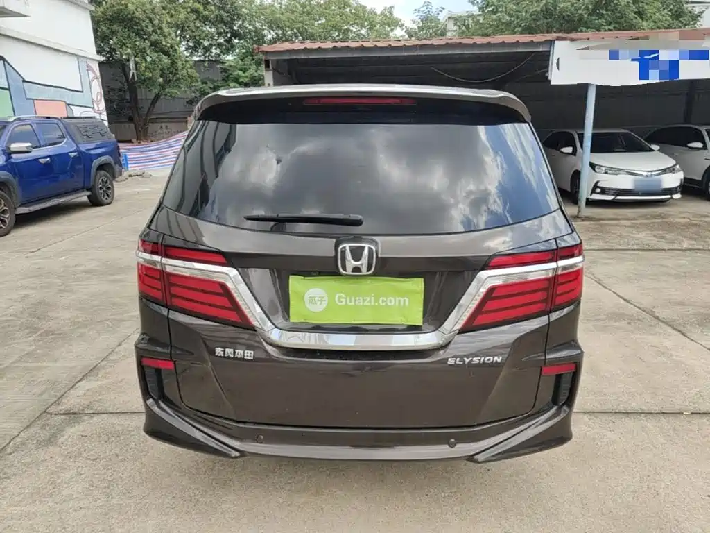 Honda Elysion — миниатюра 6