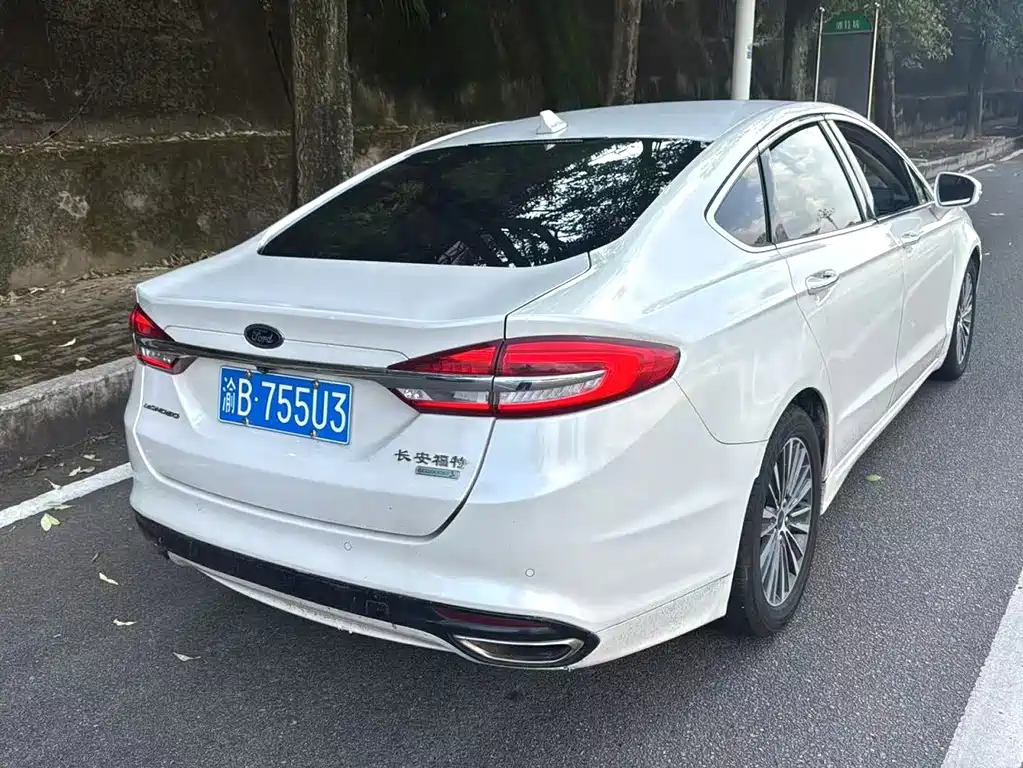 Ford Mondeo — миниатюра 2