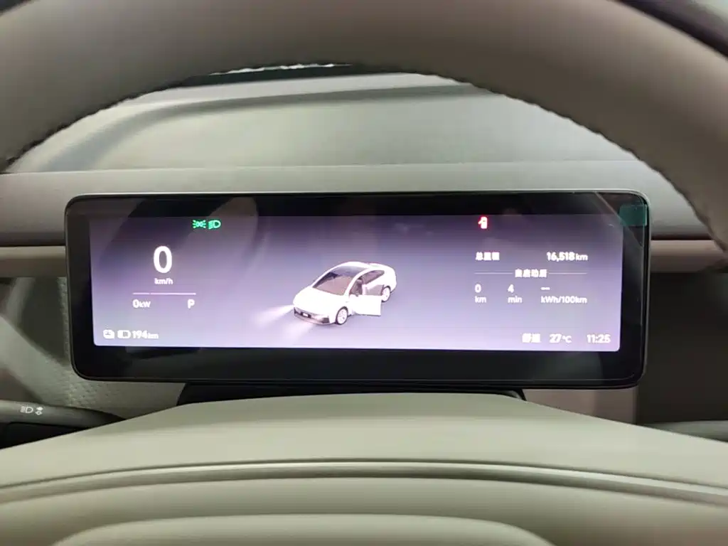 Leapmotor Leapmotor B01 — миниатюра 12