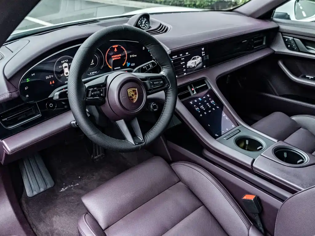 Porsche Taycan 2022 — фото 14