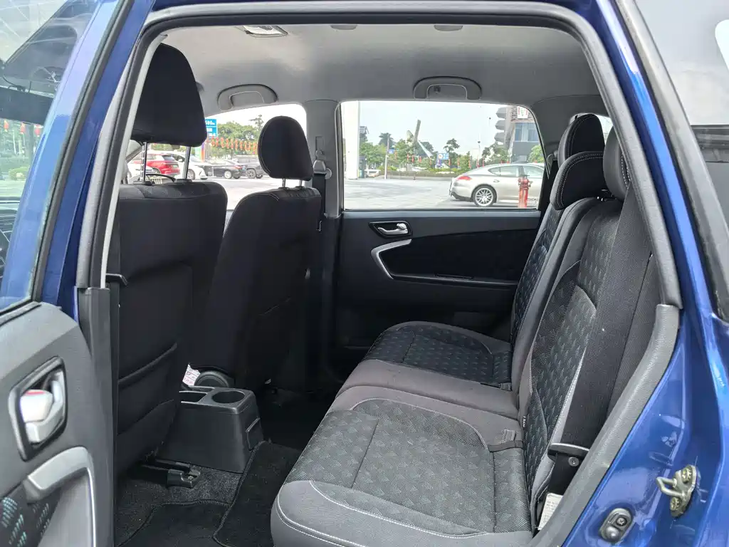 Suzuki Liana A6 — миниатюра 8