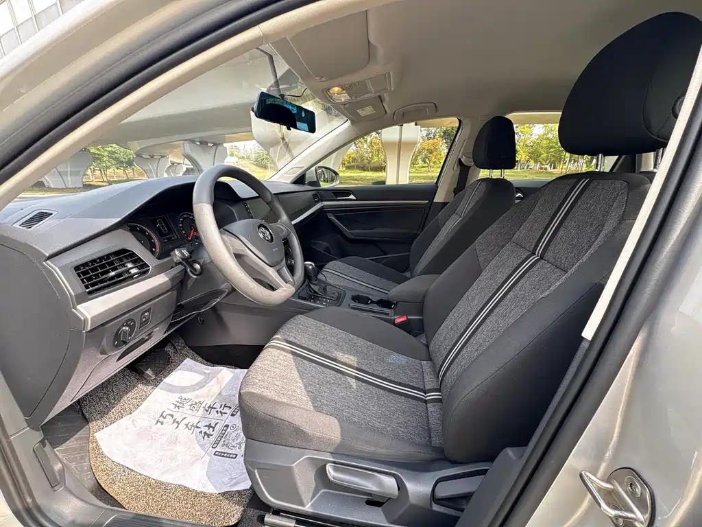 Volkswagen Lavida — миниатюра 9