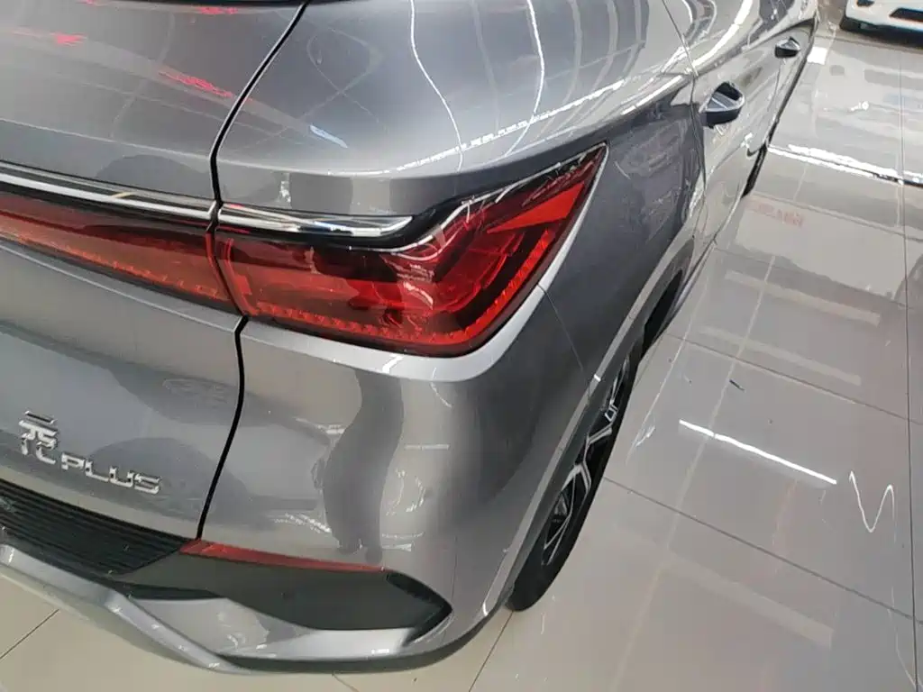 BYD Yuan Plus — миниатюра 8