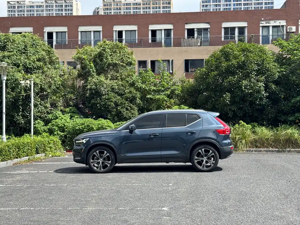Volvo XC40 — миниатюра 4