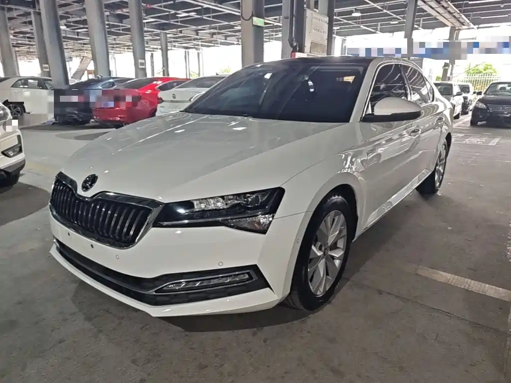 Skoda Superb — миниатюра 2