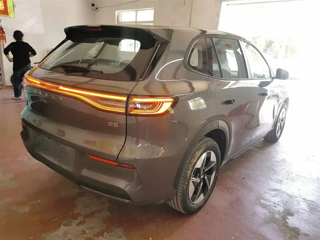 Geely Galaxy Galaxy E5 E5 2026 530km
