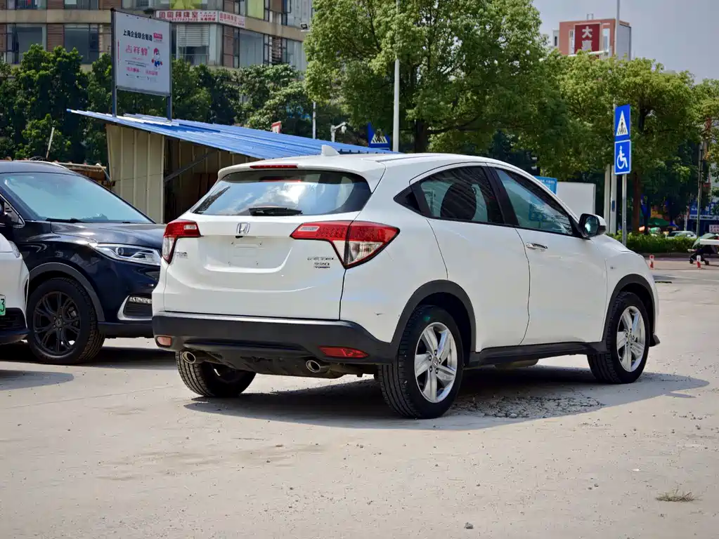 Honda Vezel — миниатюра 9