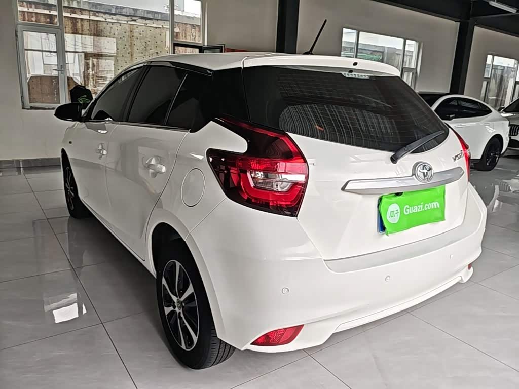 Toyota Vios FS 1.5 л 2021 г. Белый, пробег 35600 км