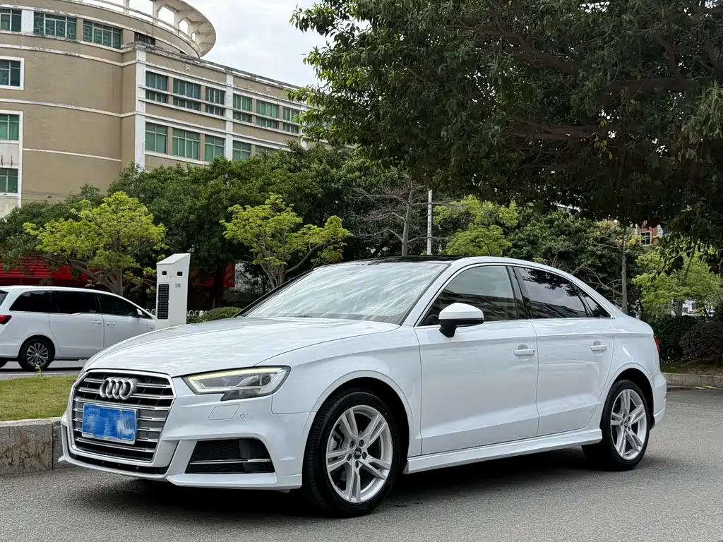 Audi A3 2020 Limousine 35 TFSI Fashion V