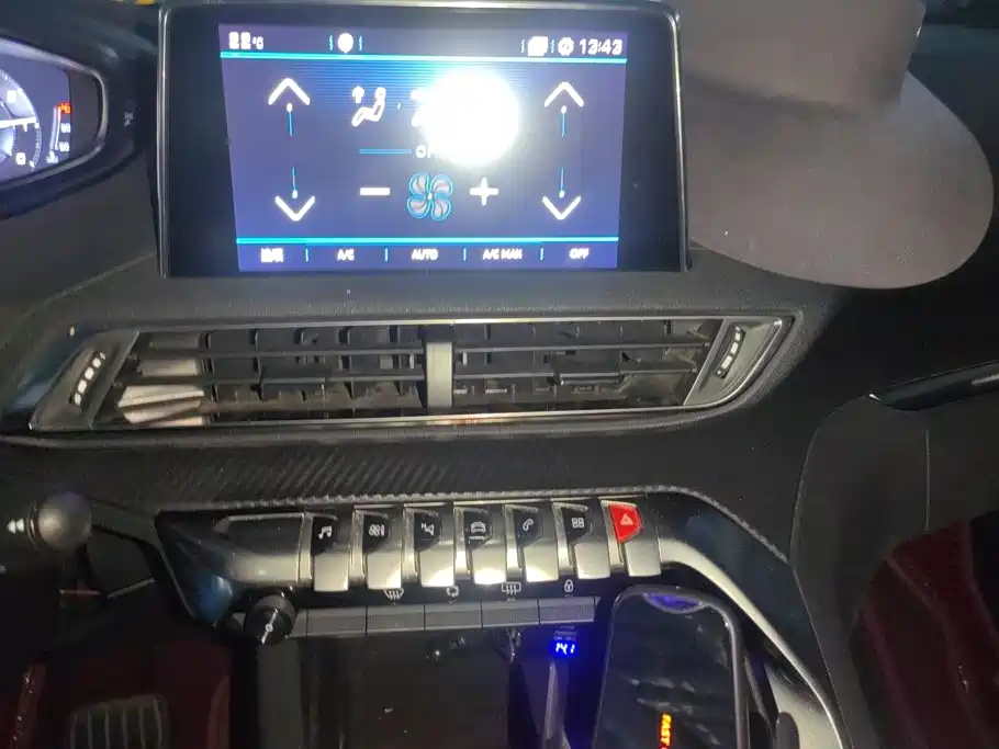 Peugeot 4008 — миниатюра 13