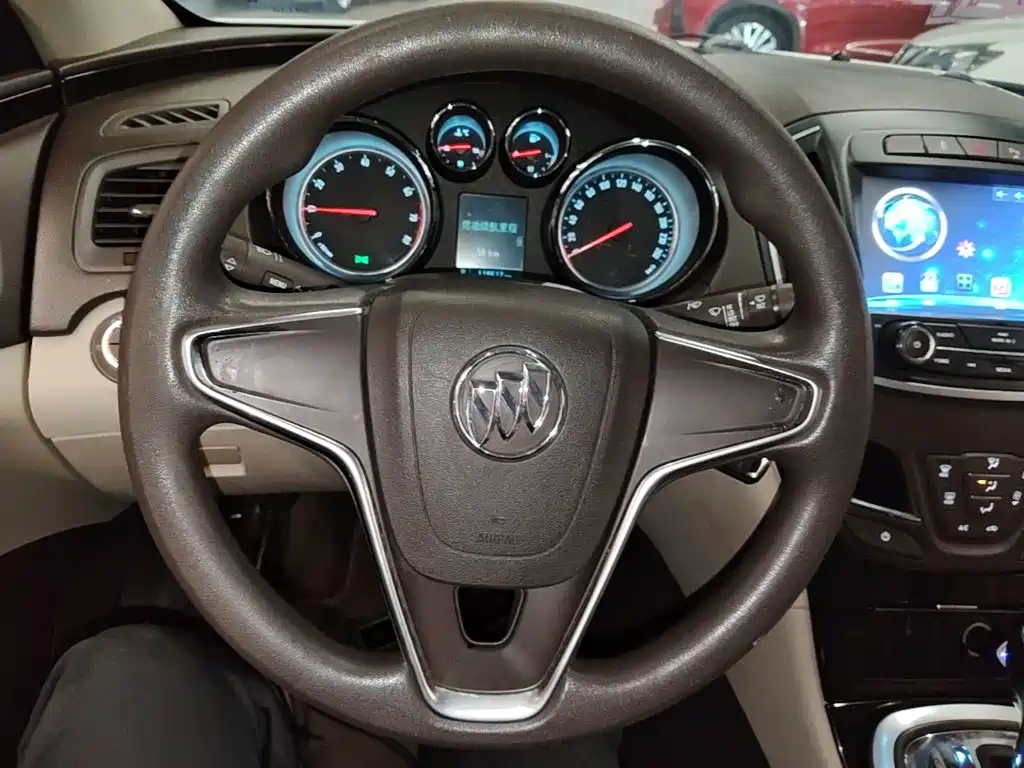 Buick Regal — миниатюра 11