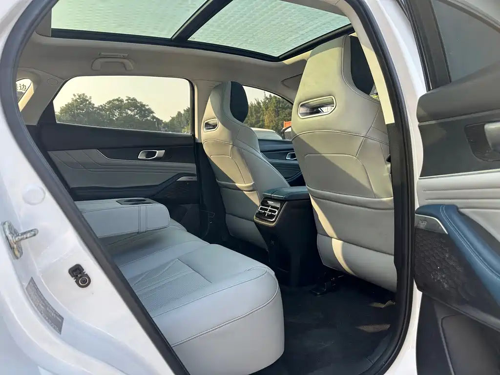 CHANGAN UNI K SMART IDD