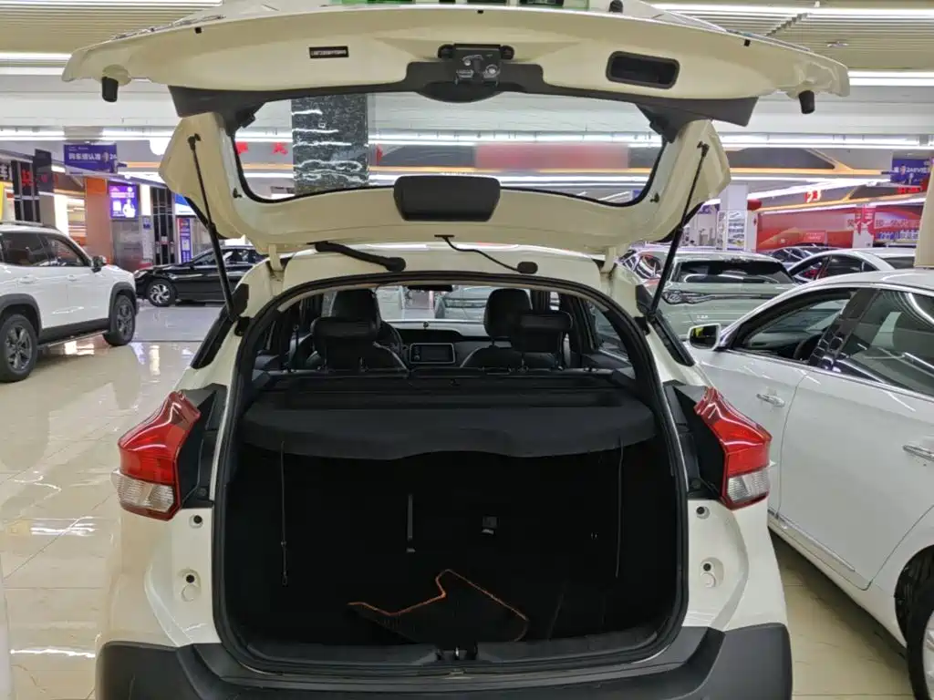 Nissan Kicks - фото 19