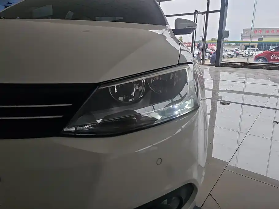 Volkswagen Sagitar — миниатюра 5