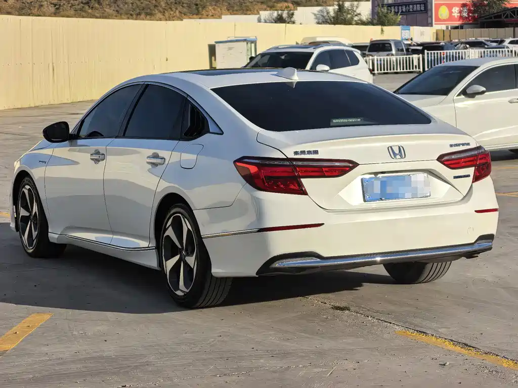 Honda Inspire — миниатюра 9