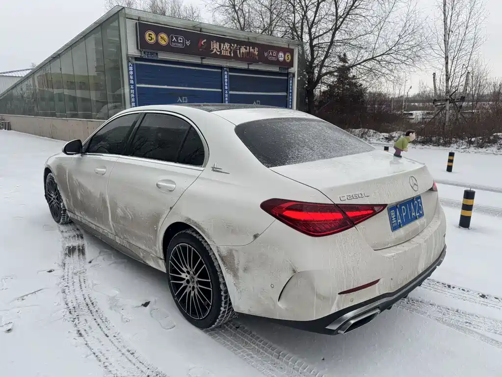 MERCEDES-BENZ C CLASS