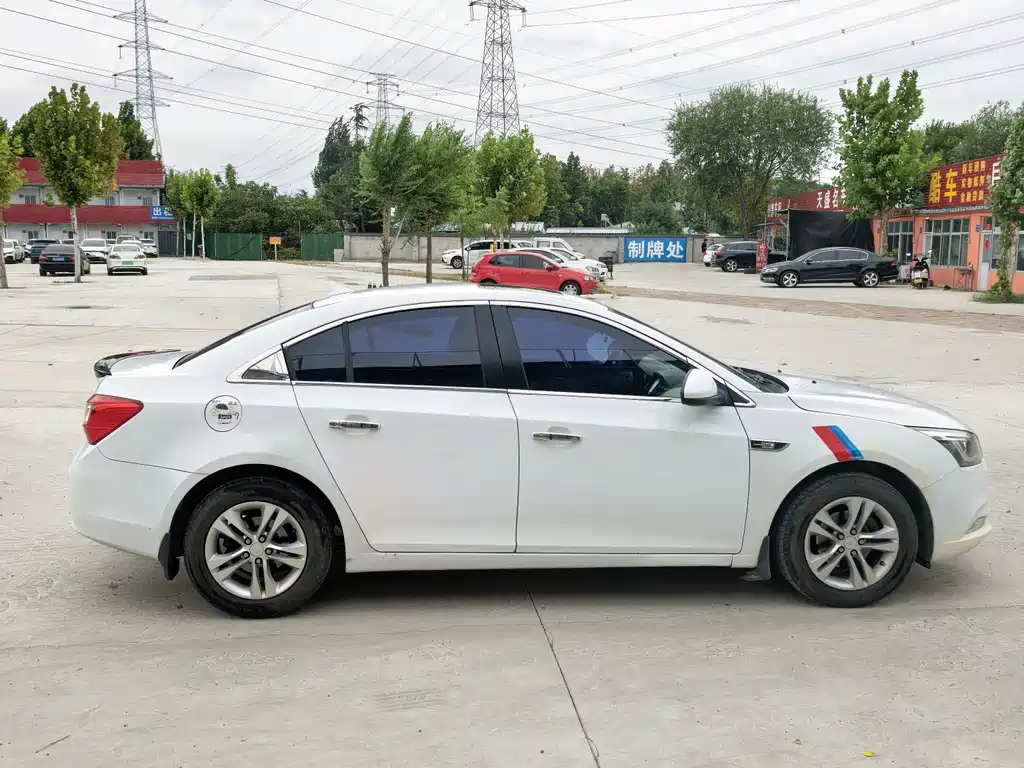 Chevrolet Cruze — миниатюра 4