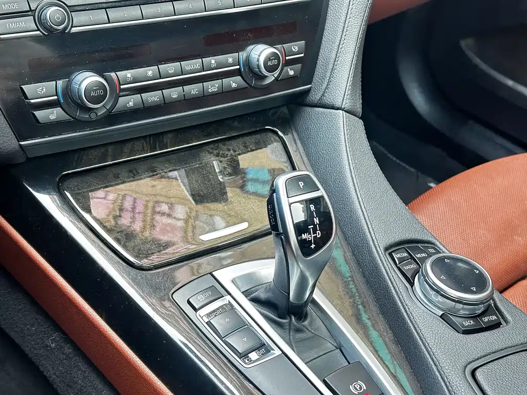 BMW 6 Series — миниатюра 10