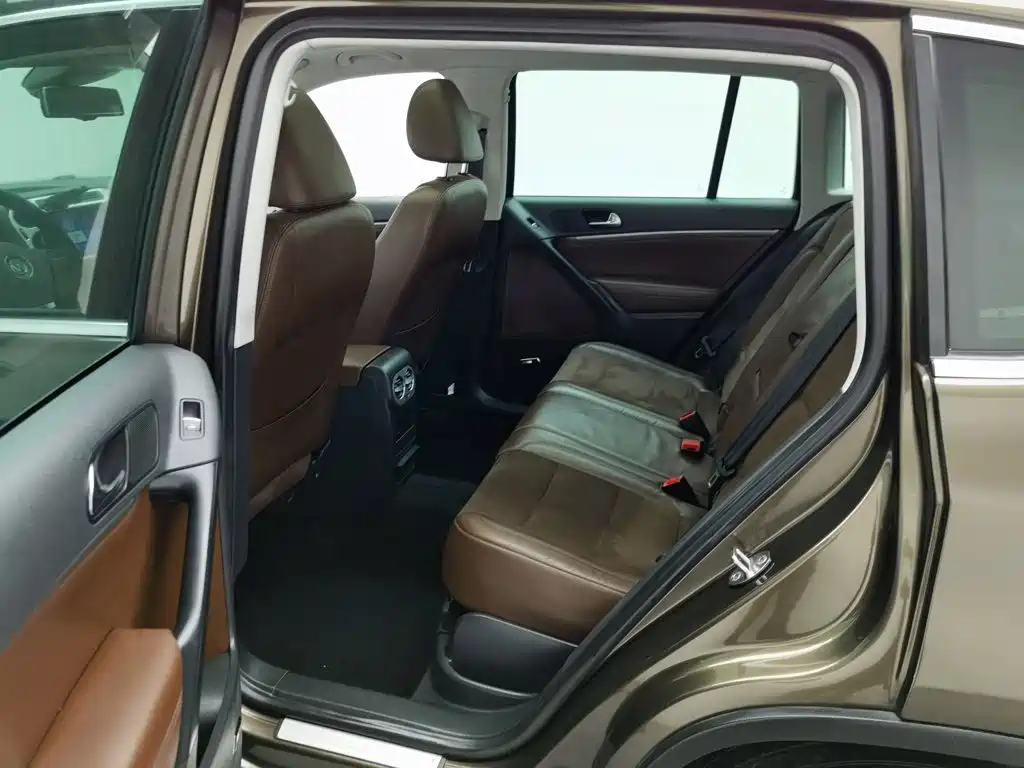 Volkswagen Tiguan — миниатюра 15