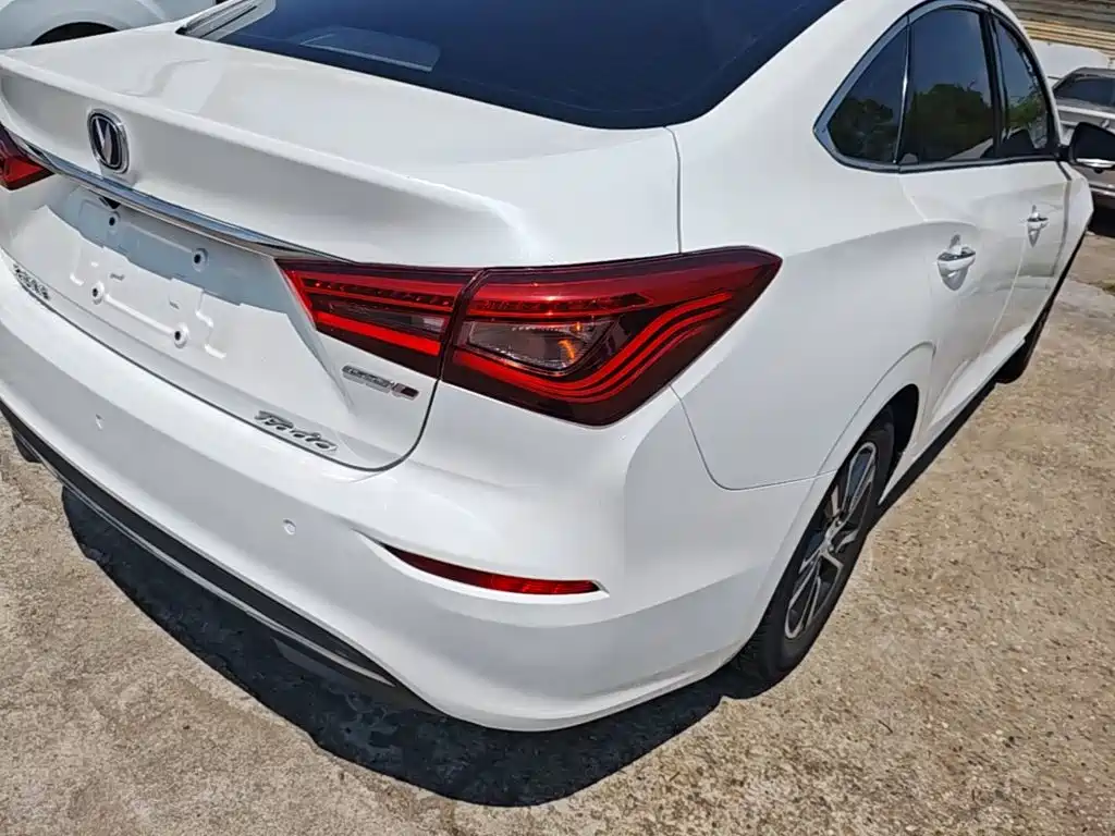 Changan Eado — миниатюра 8