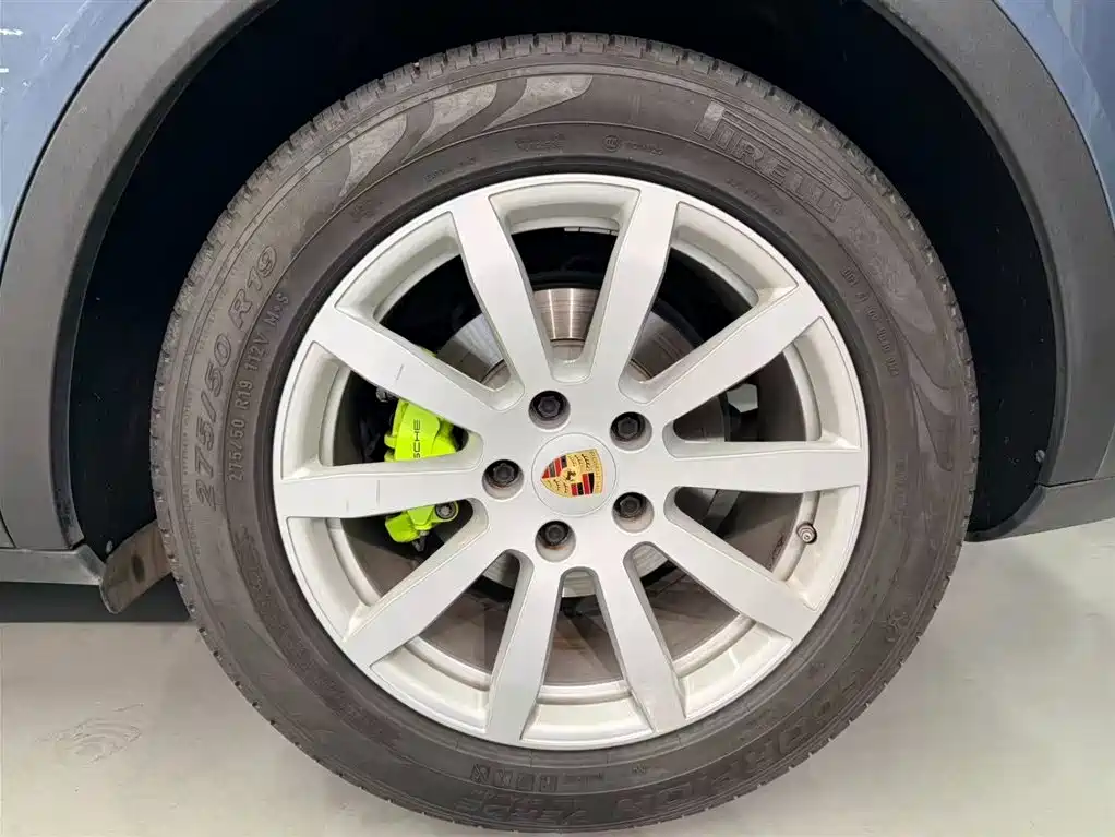 Porsche Cayenne Hybrid — миниатюра 16