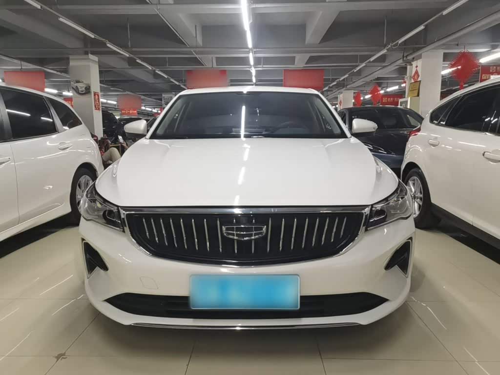 Geely Emgrand 1.5 л 2022 г. Белый, пробег 35700 км
