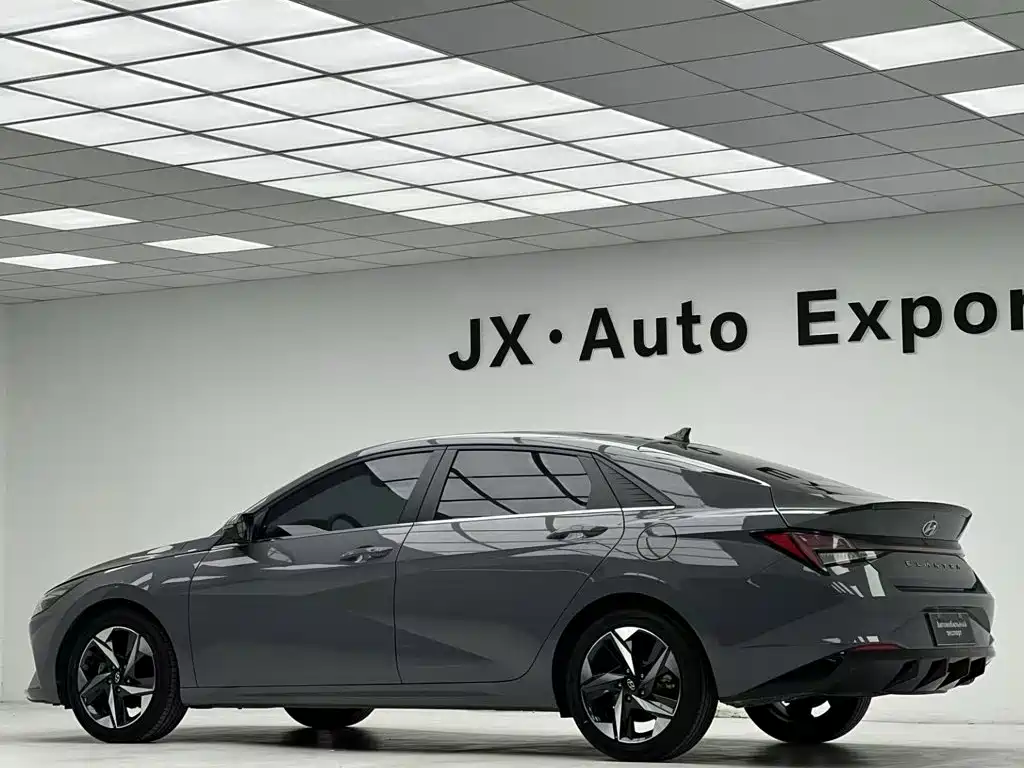 Hyundai Elantra — миниатюра 4