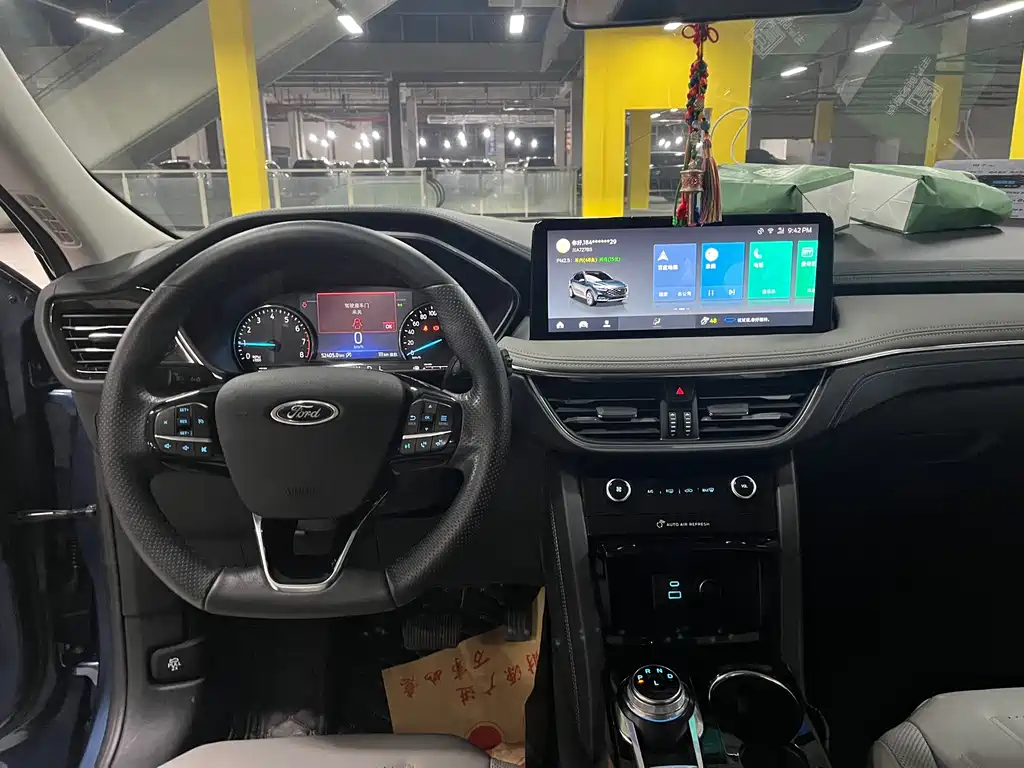 Ford Escape — миниатюра 8