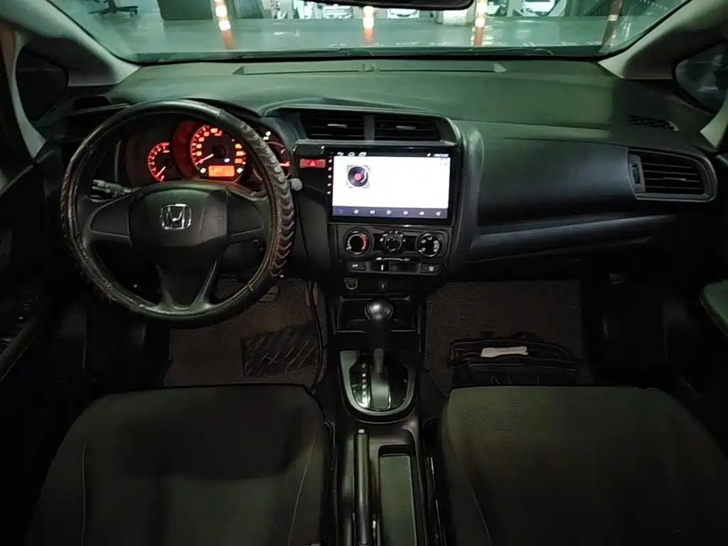 Honda Fit — миниатюра 10