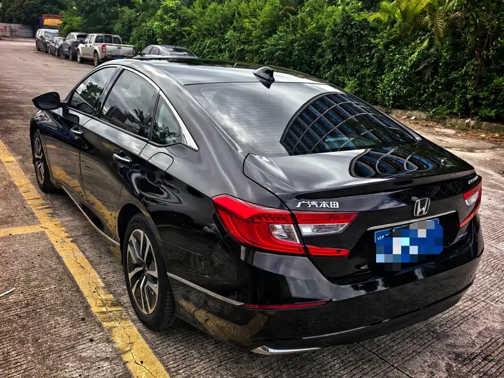 Honda Accord — миниатюра 6