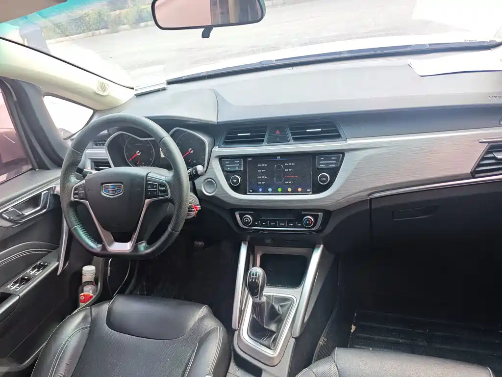 Geely Vision X3 — миниатюра 6