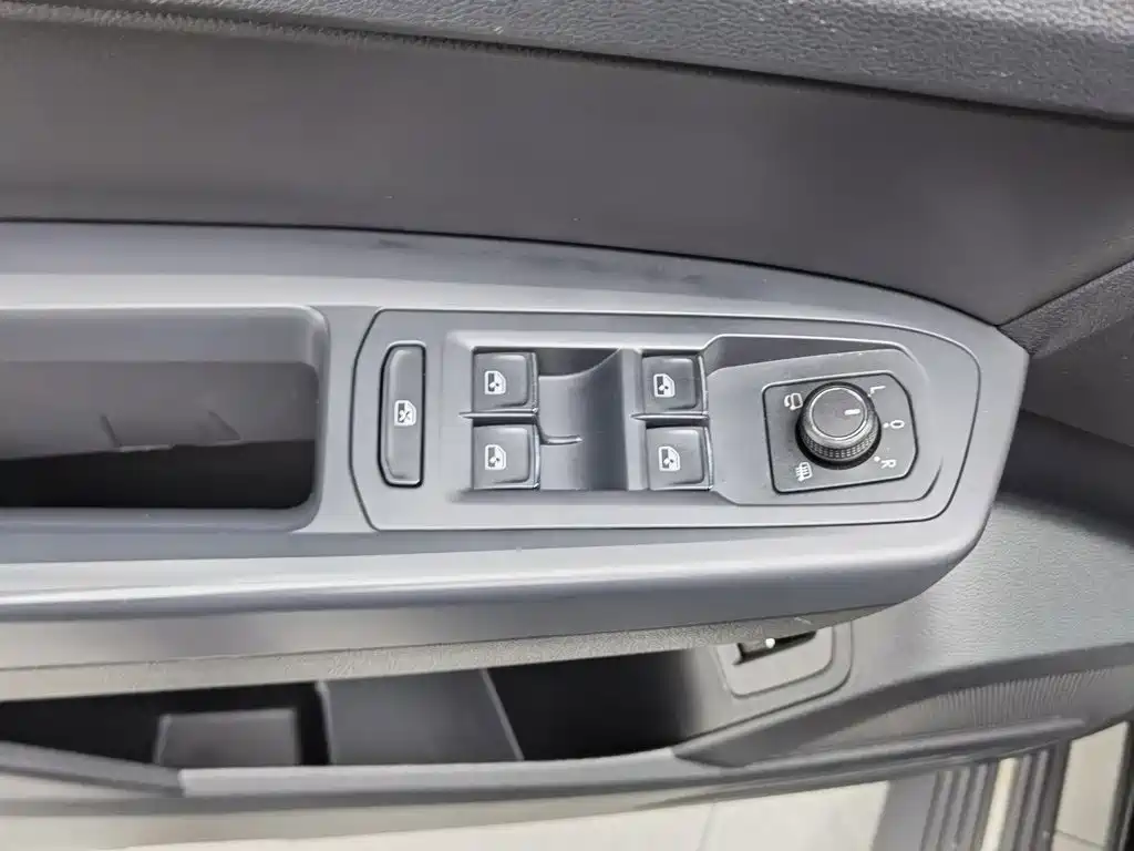 Volkswagen Teramont — миниатюра 9