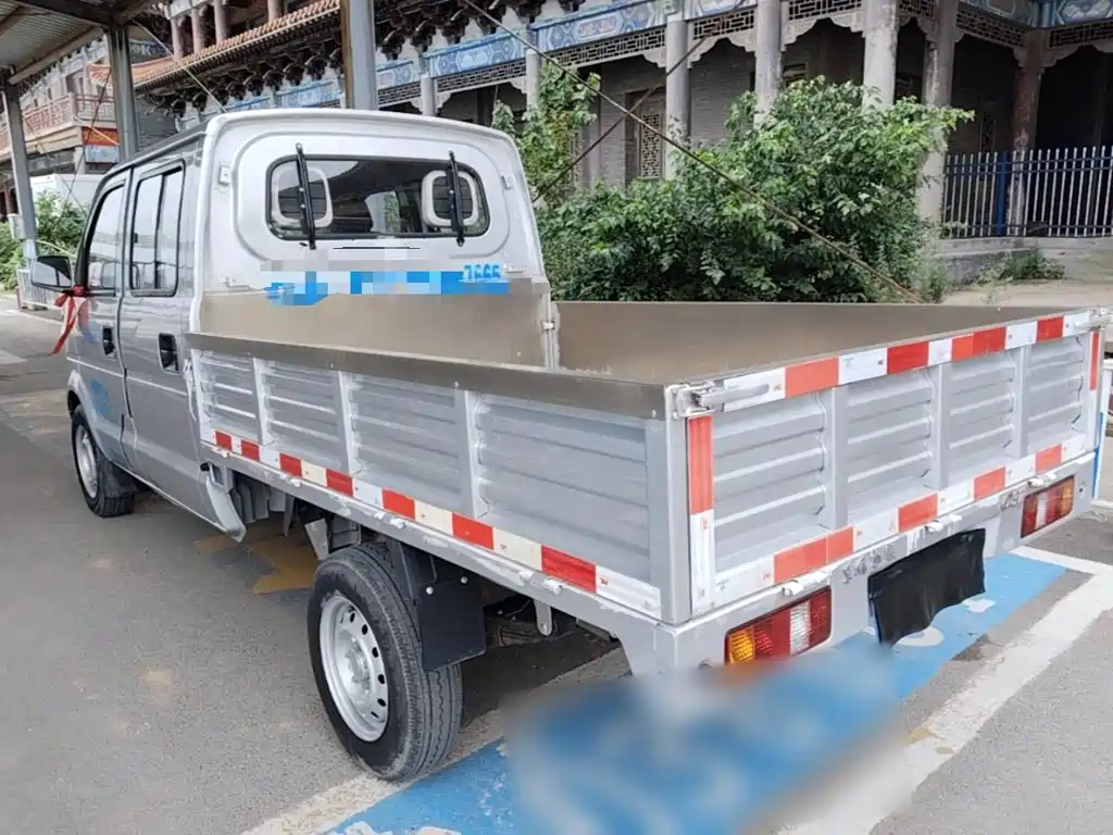 DFSK C32 — миниатюра 5