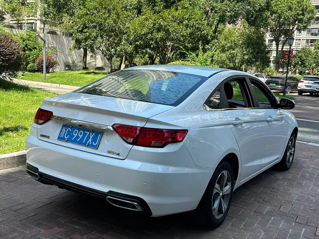 Geely Emgrand GL — миниатюра 4