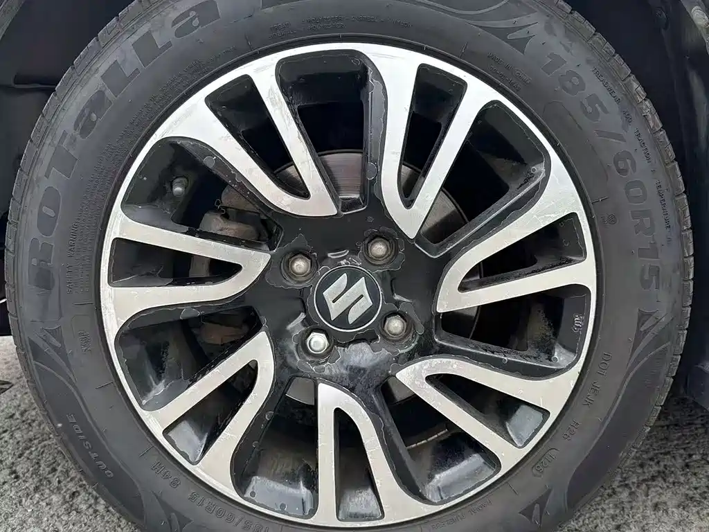 Suzuki Swift — миниатюра 15