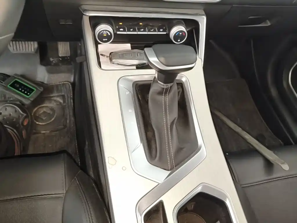 Geely Binyue — миниатюра 14