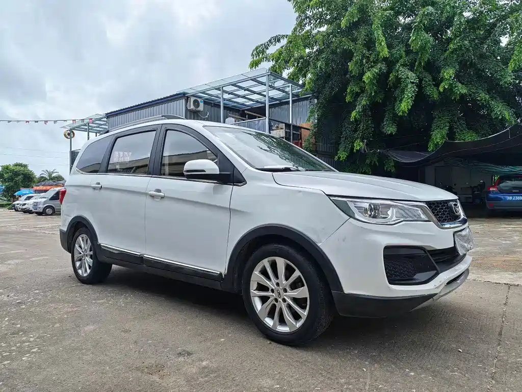 Kaiyi V3 1.5L 自动智联II导航版, фото 9
