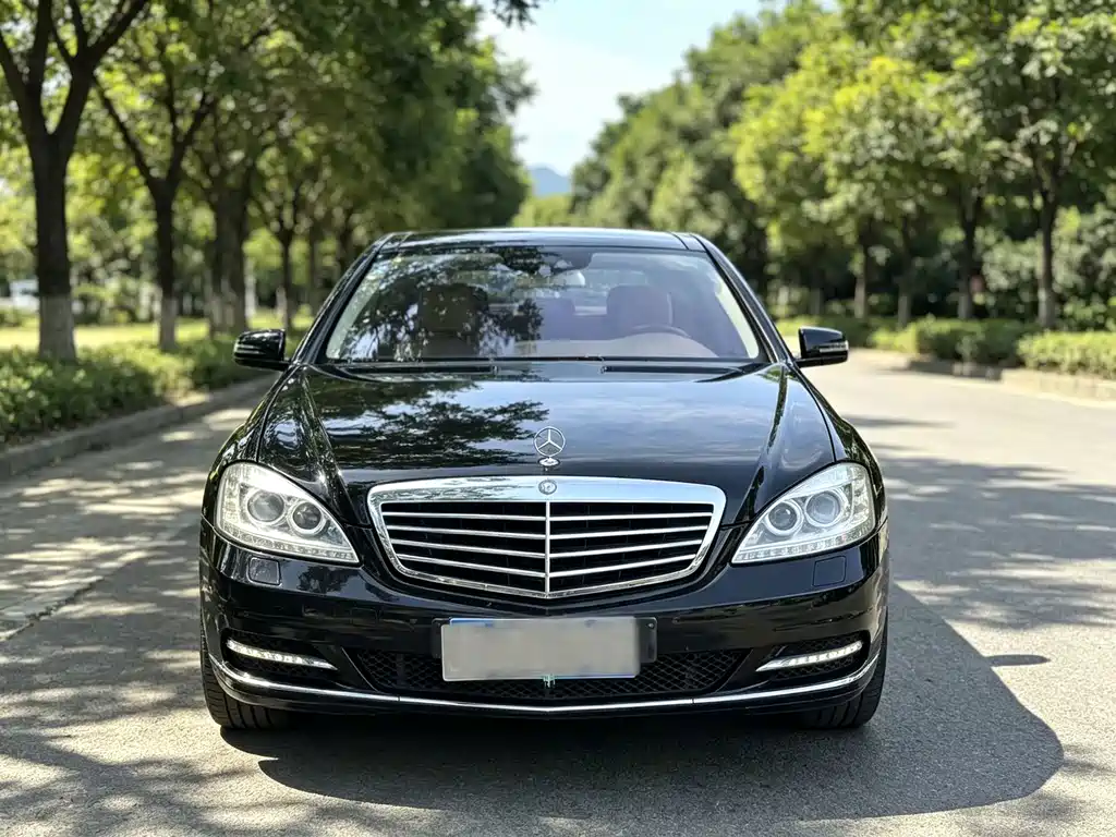 Mercedes-Benz S-Class — миниатюра 2