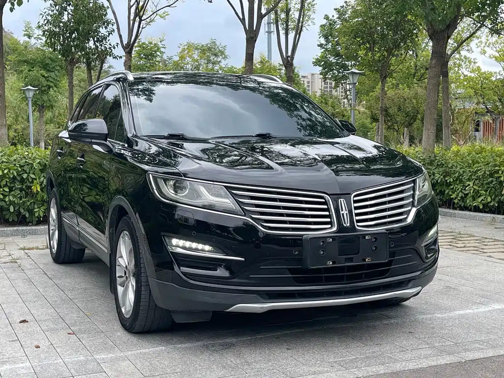 Lincoln MKC — миниатюра 3