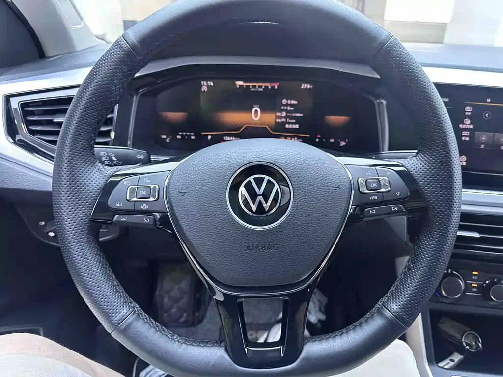 Volkswagen Polo — миниатюра 12