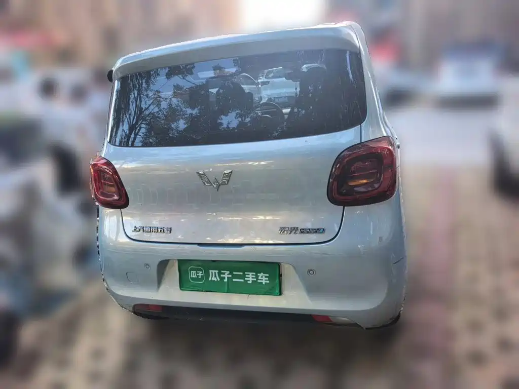 Wuling MINIEV — миниатюра 3