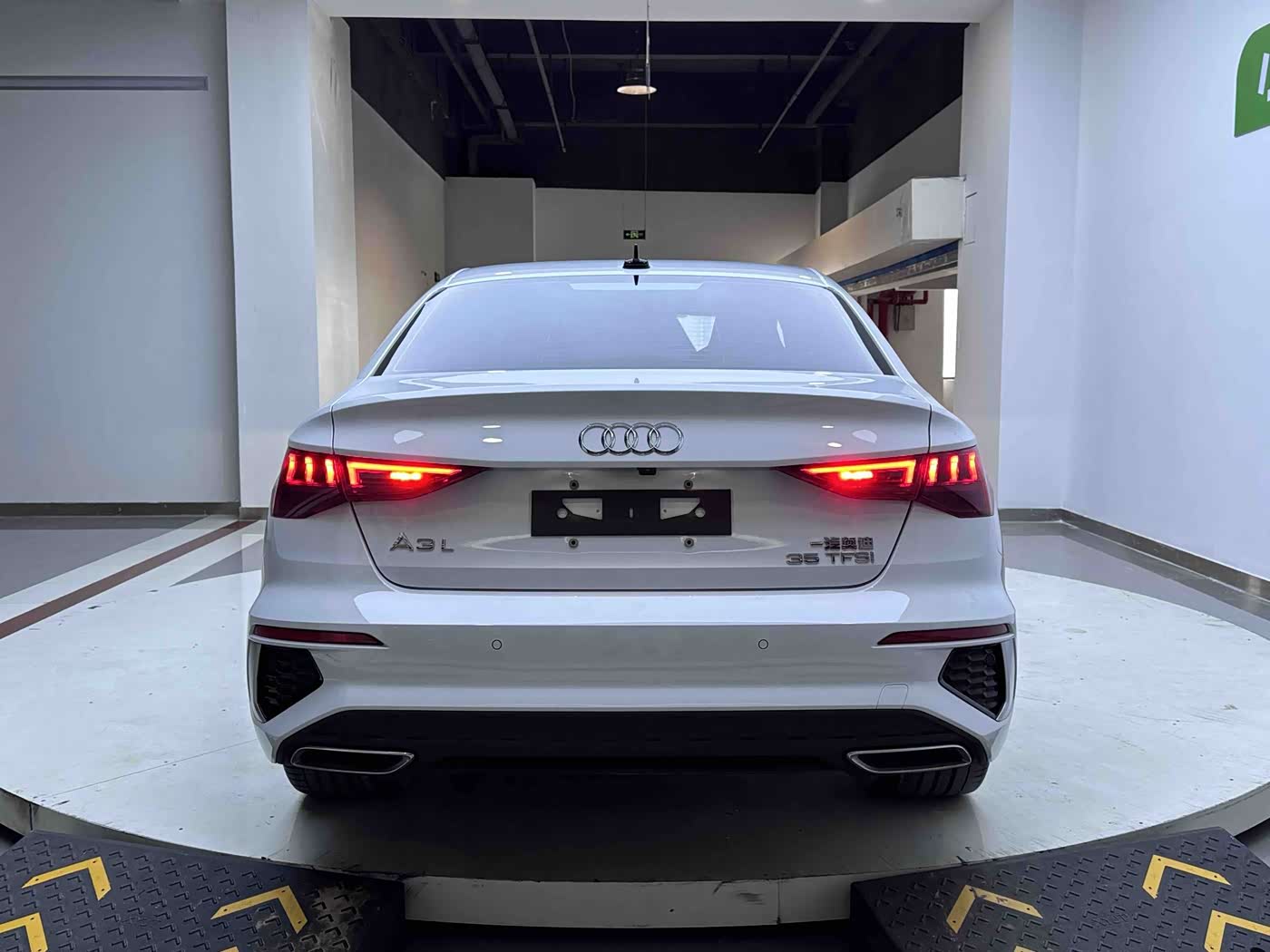 Audi A3 1.4 л 2022 г. Белый, пробег 46000 км