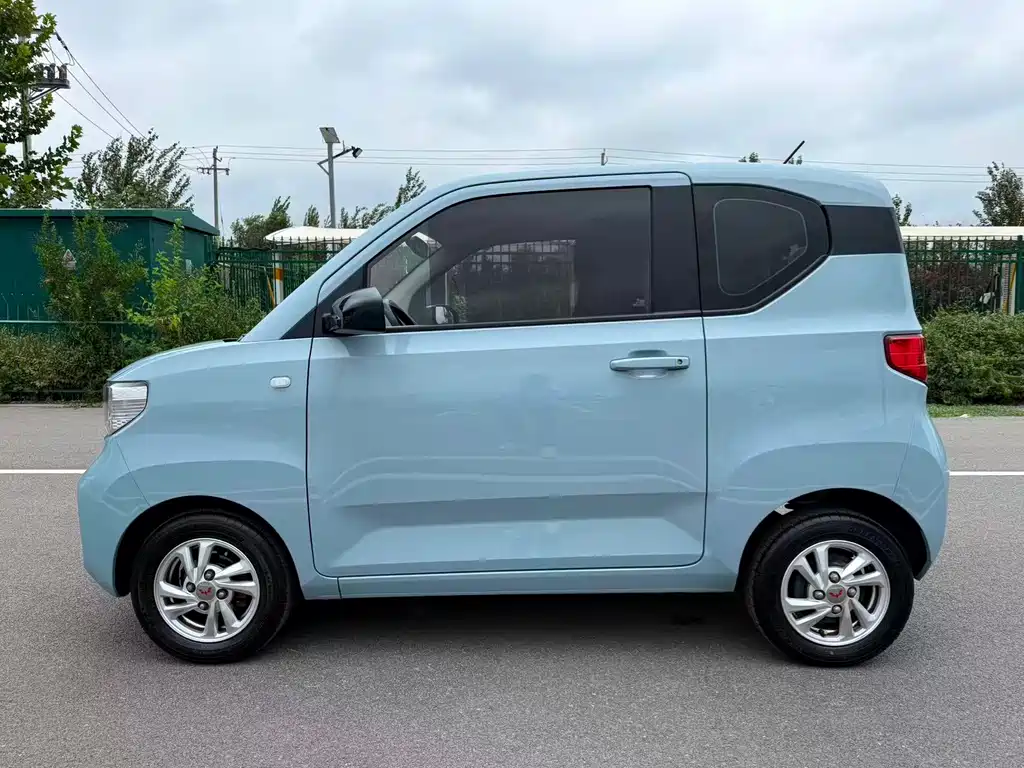 Wuling MINIEV — миниатюра 7